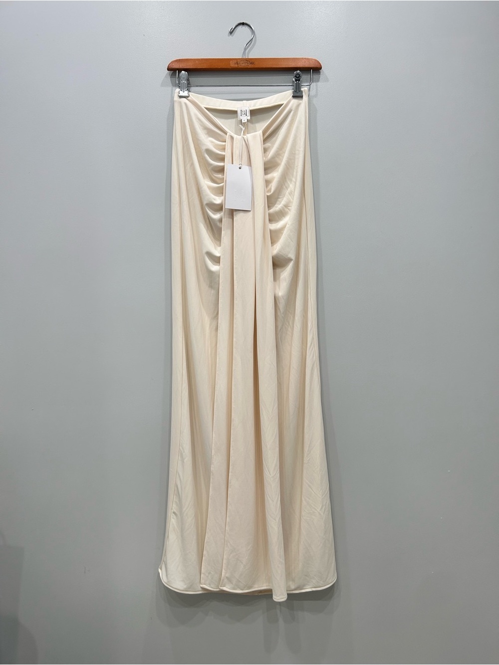 NWT Helsa Matte Jersey Long Goddess Skirt in the Shade Ivory Size Medium - Picture 3 of 11